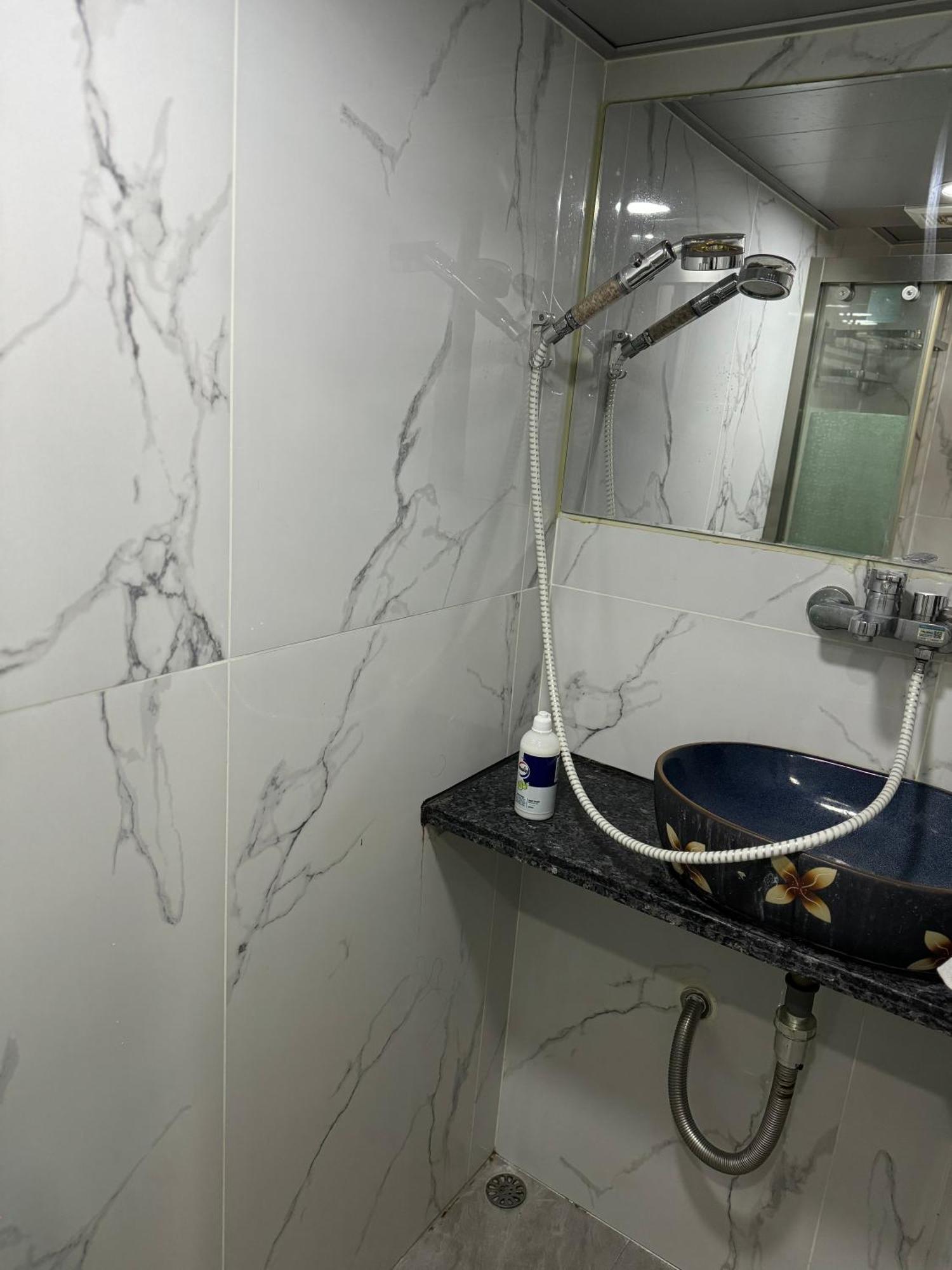 Sleep Cubee Hostel Гонконг Экстерьер фото