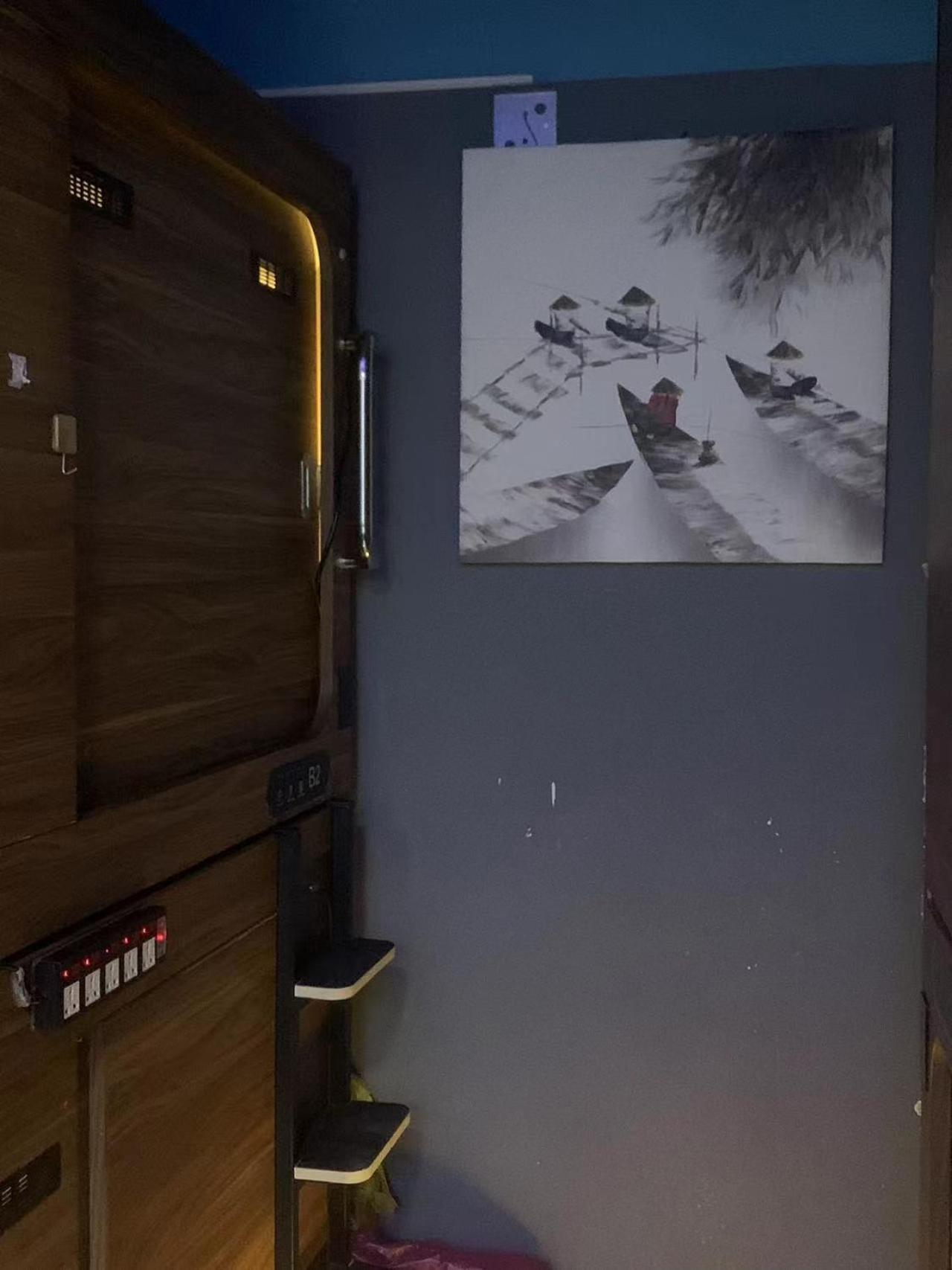 Sleep Cubee Hostel Гонконг Экстерьер фото